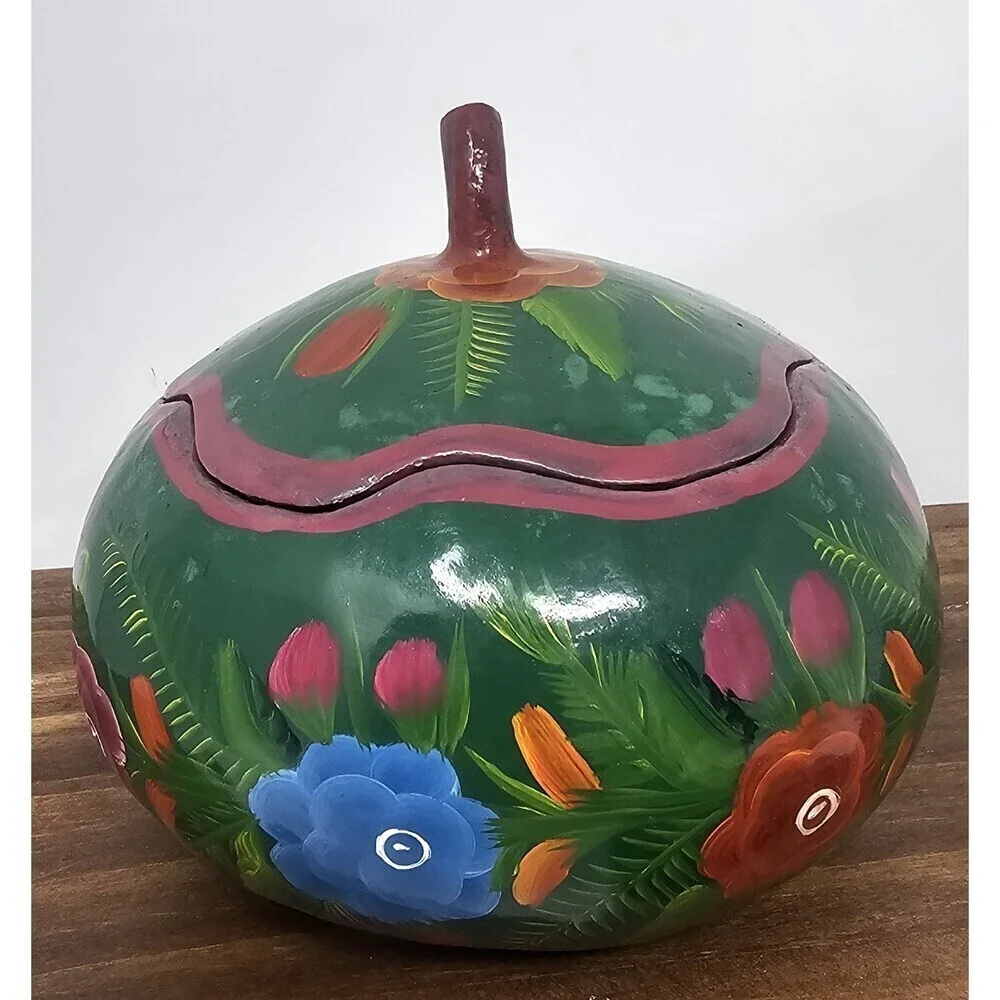 Hand Painted Lacquered Folk Art Olinalá Gourd Trinket Box Green Floral Mexico
